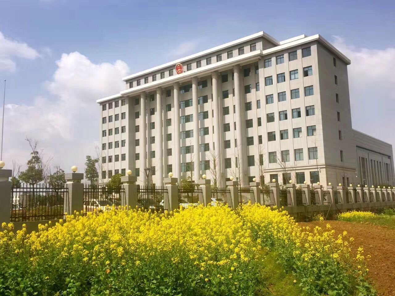 法院环境